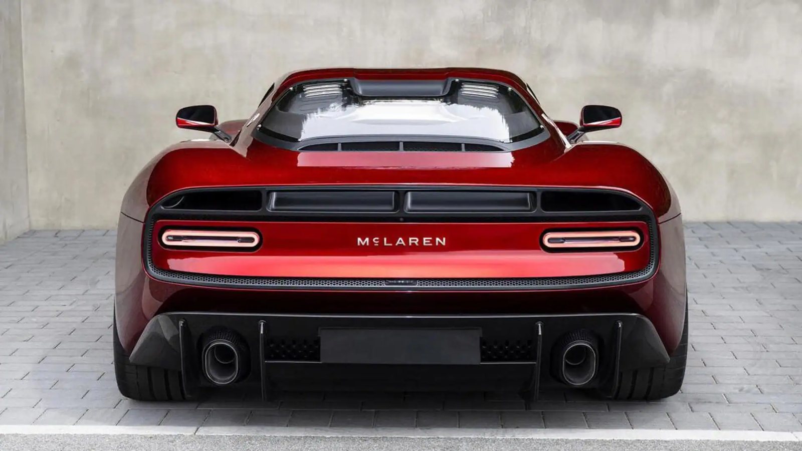 The McL 6GT, the first McLaren to wear the new logo.